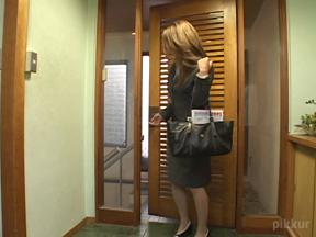 Sex with a Life Insurance Lady - Yumi Kazama (Pikkur-02129) sample image 2