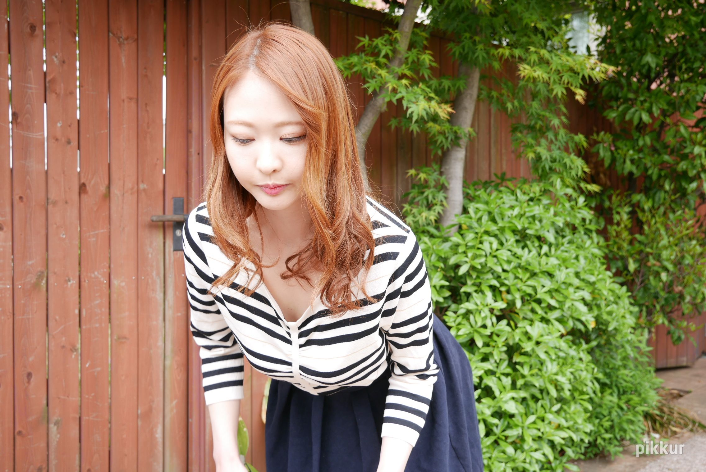 Morning Trash Disposal with the Playful Neighboring Housewife Nanako Asahina (Pikkur-03331) sample image 2