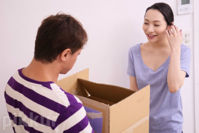 Morning Trash Disposal with the Playful Neighboring Housewife Renmi Yoshioka (Pikkur-03504) sample image 2