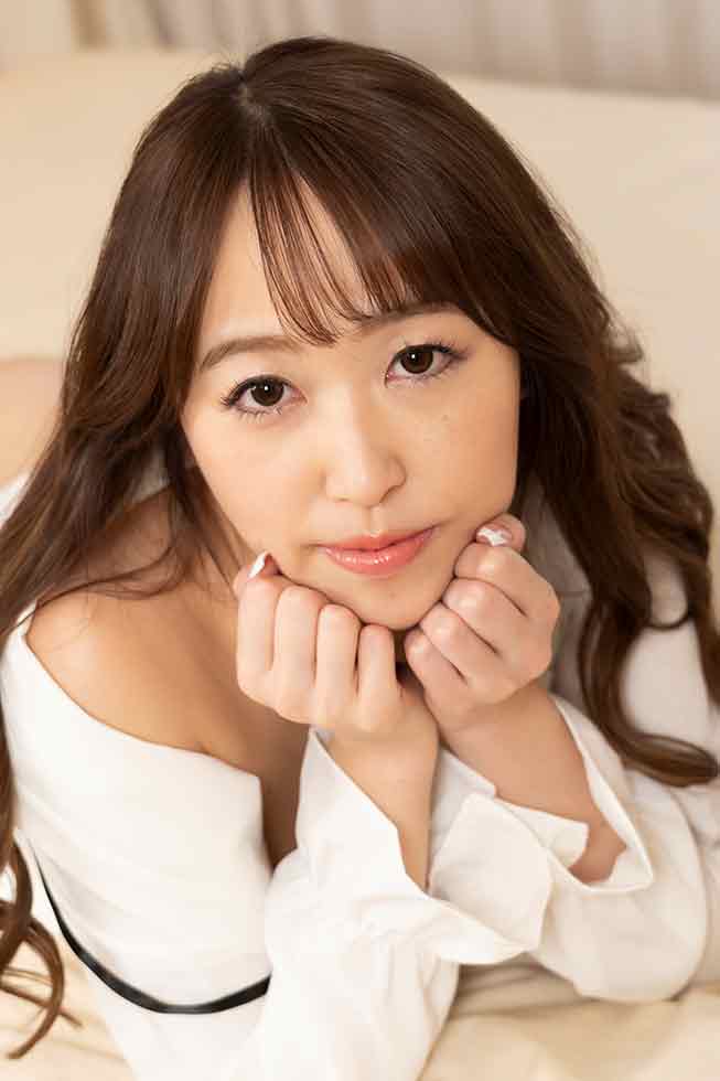 Debut Vol.66: Pure & Promiscuous