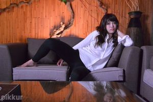 Live Streaming Mishap! (Pikkur-03904) sample image 2